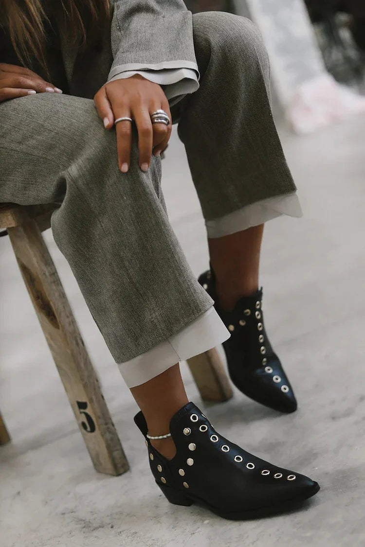Jayla | Enkellaarsjes met Studs
