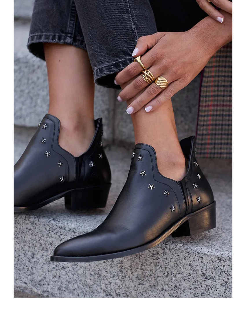 Molly | Enkelboots met Sterdetails