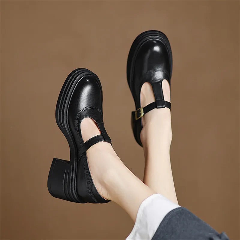 Dames | Vintage T-Bar Pumps met Blokhak