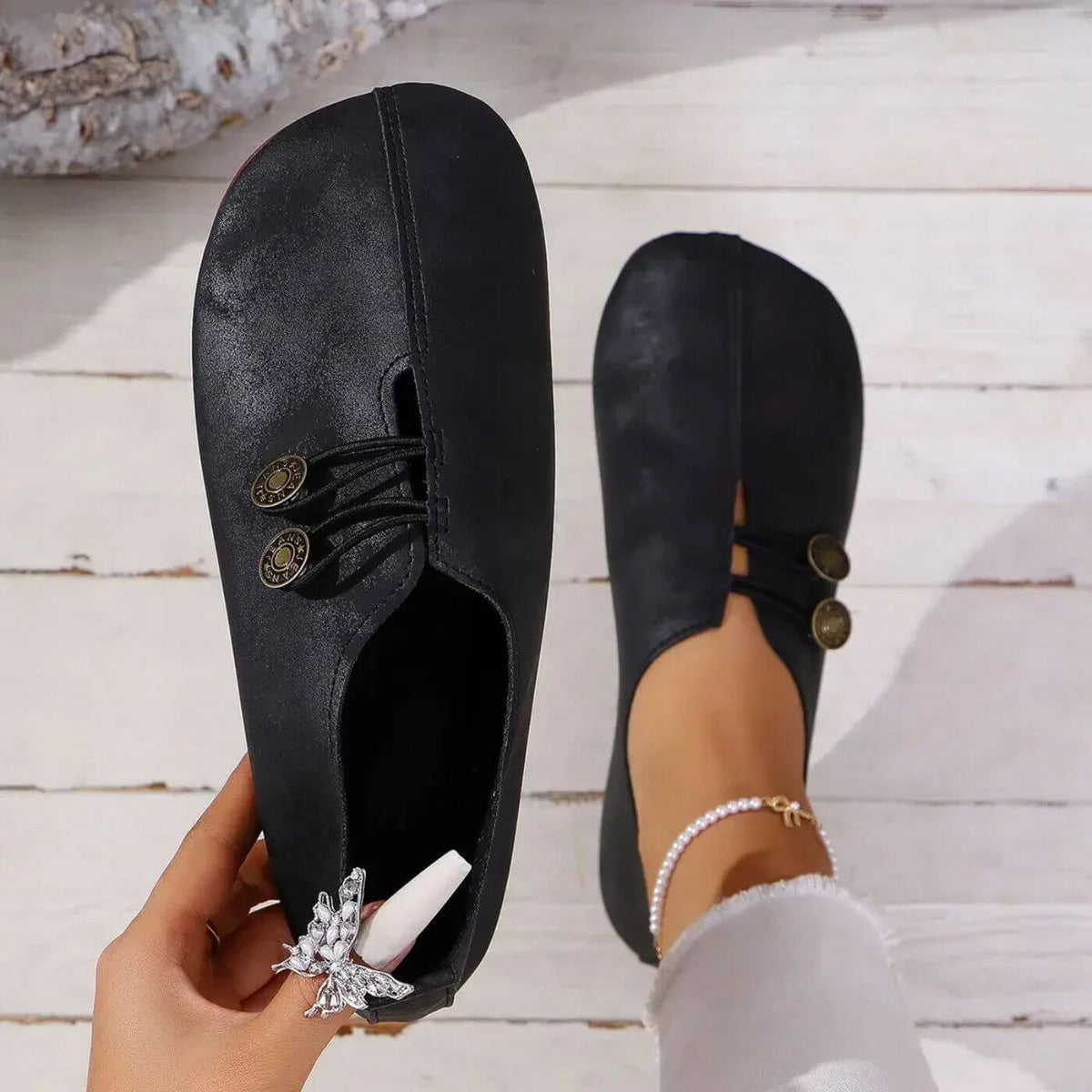 Eline | Soepele Loafers met Knoopdetail