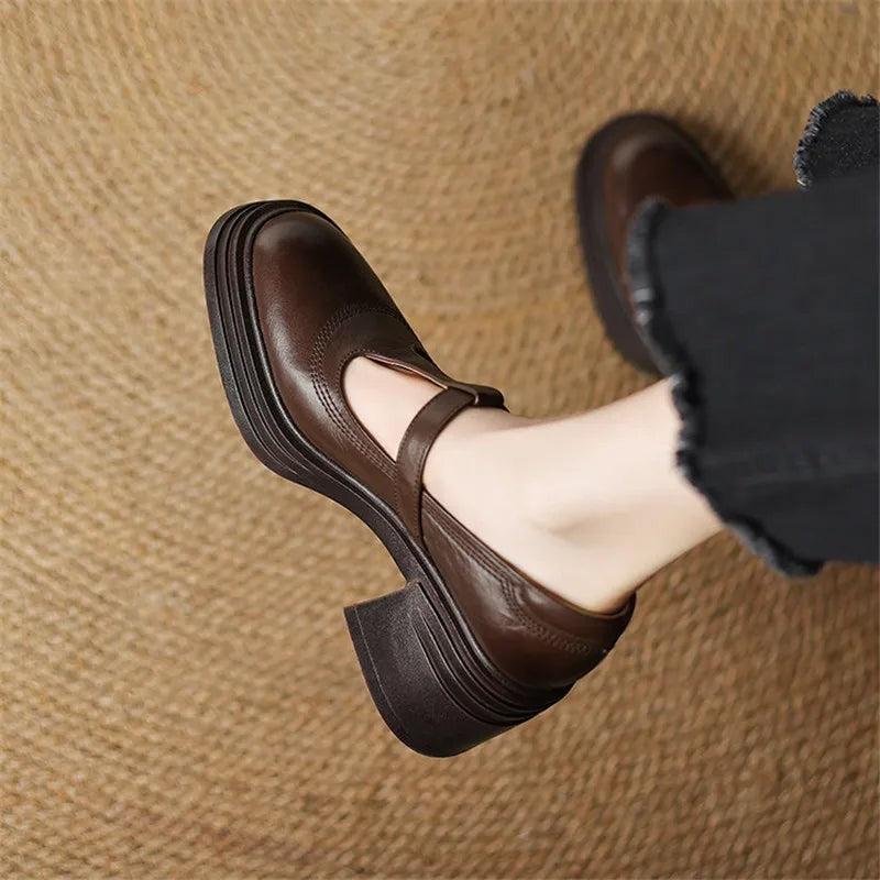 Dames | Vintage T-Bar Pumps met Blokhak