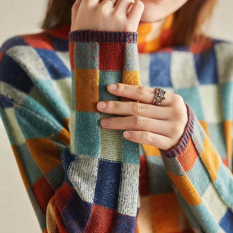 Ravelyn | Rollneck Trui met Patchwork