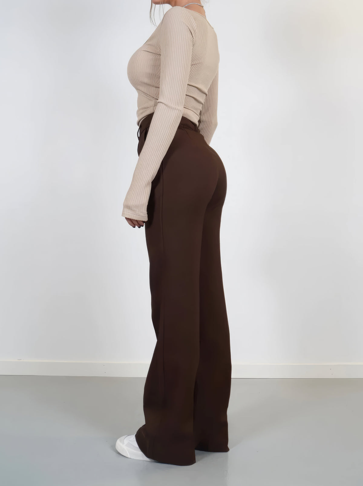 Josie | Moderne broek met wijde pijpen