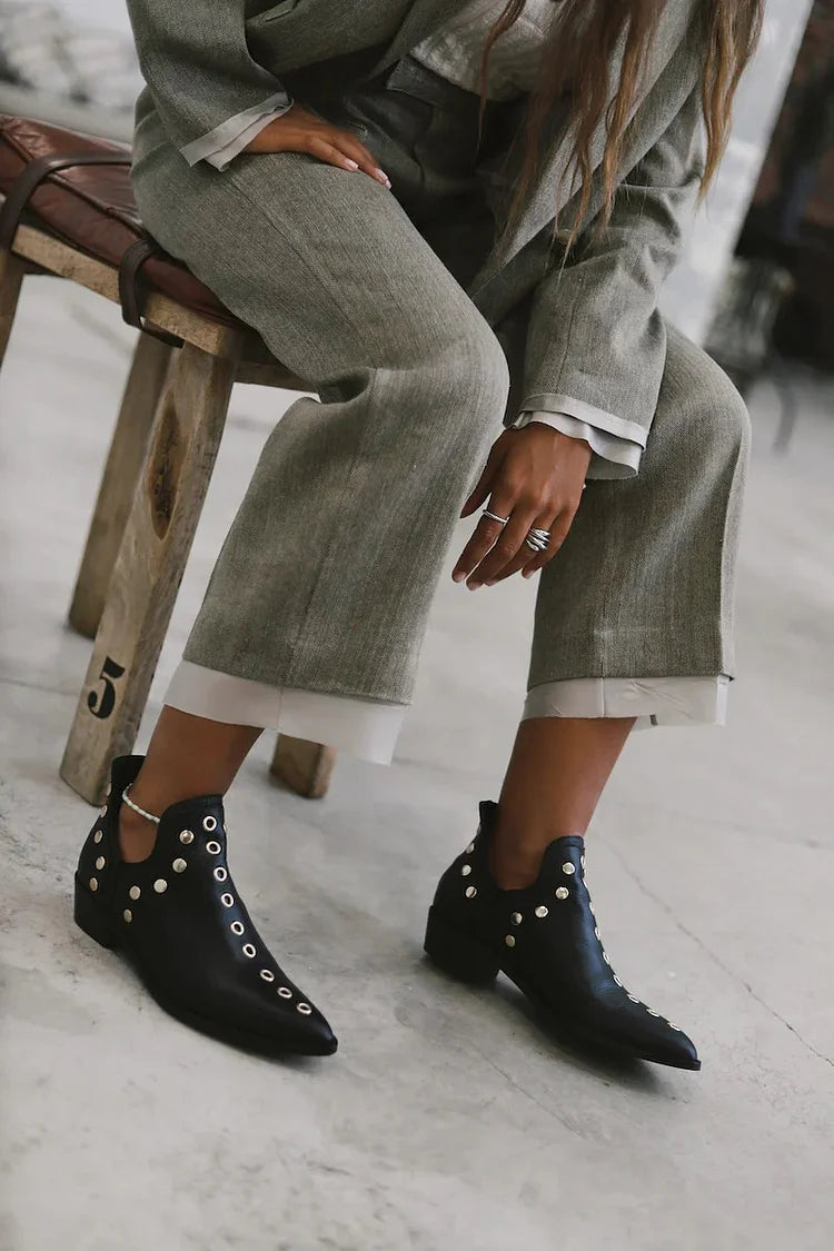 Jayla | Enkellaarsjes met Studs