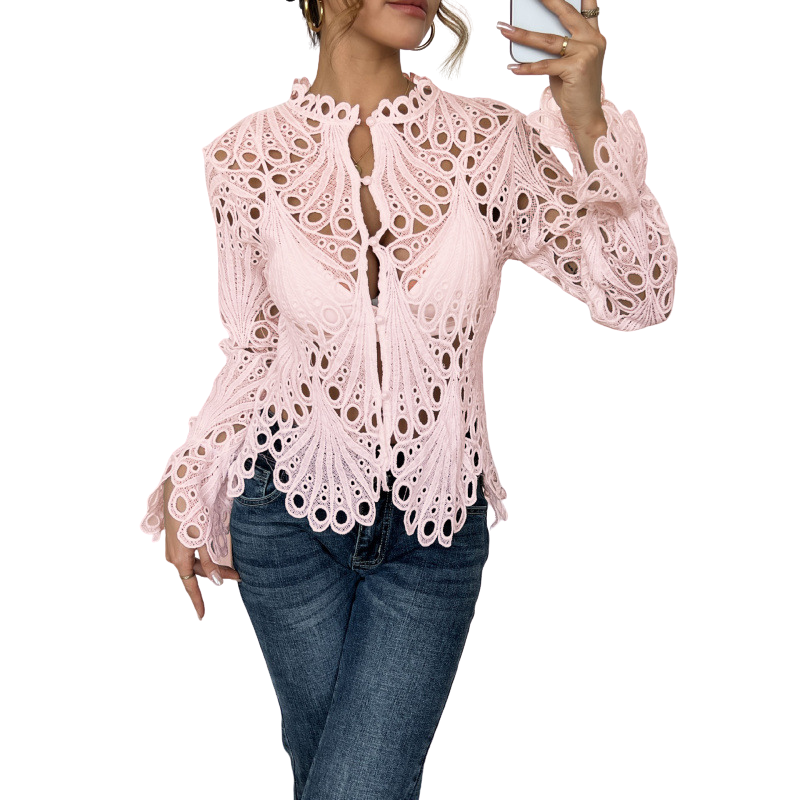 Lizelle | Moderne blouse met holle details