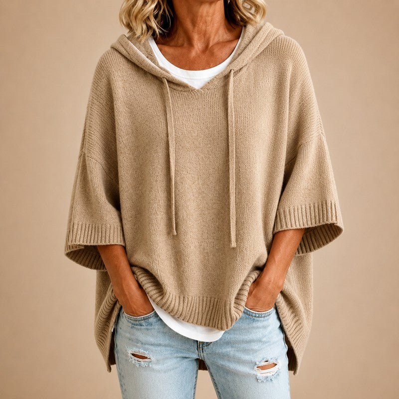 Lina | Poncho Trui met Capuchon