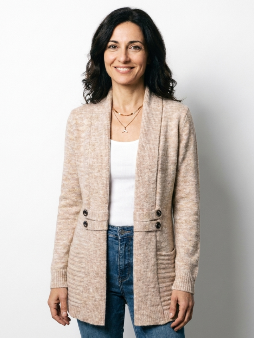 Aafke - Dames cardigan met prachtige knopen