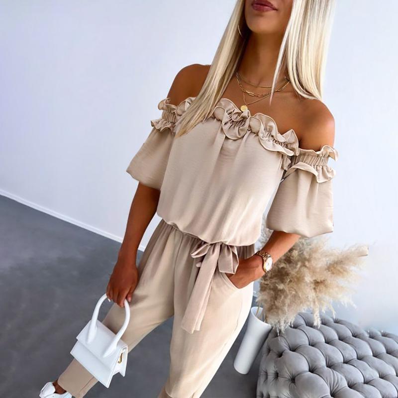 Shainalyn | Chique off-shoulder jumpsuit met ruches en strik in de taille